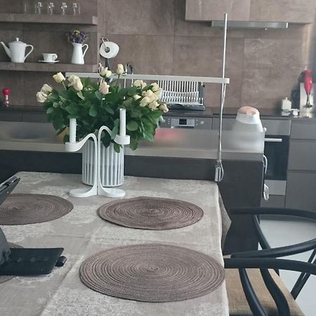 Okolnik Apartment Varşovia Exterior foto