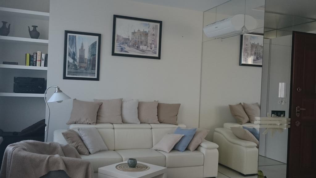 Okolnik Apartment Varşovia Exterior foto