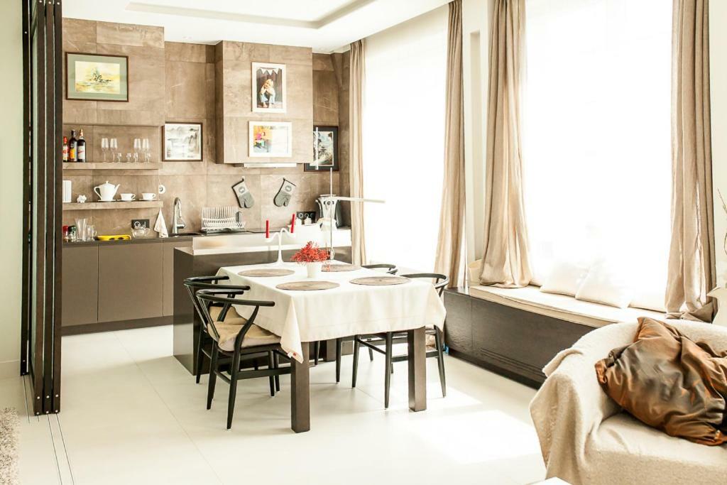 Okolnik Apartment Varşovia Exterior foto
